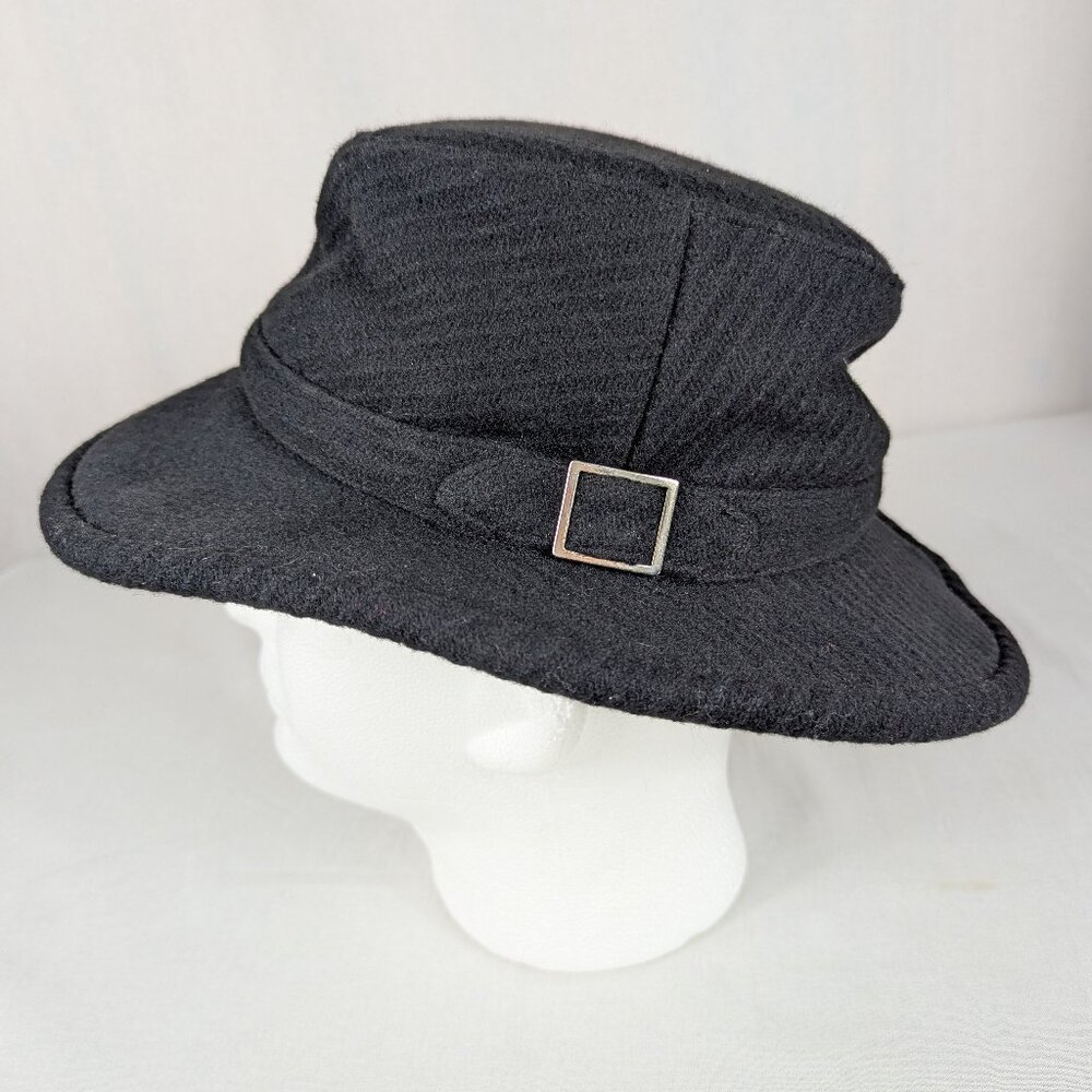 The Tilley Winter Hat Endurables Wool Tweed Toasty Cozy Striped Black Unisex 7